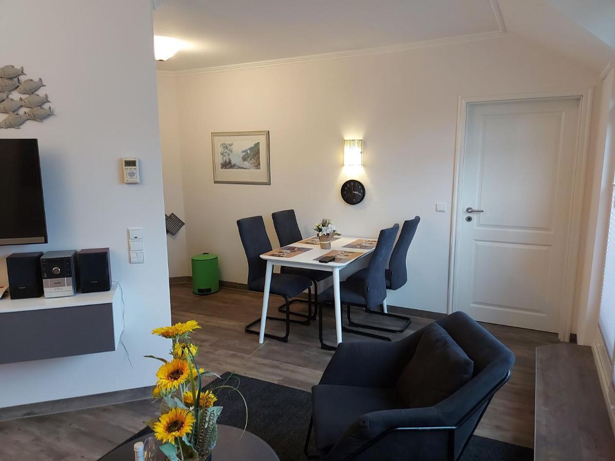 Apartment Komfort Mit 1 Schlafzimmer Und Balkon Im Dachgeschoss 270 *